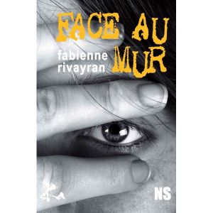 Face au mur