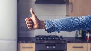 Misterbricolo change sa cuisinière ...