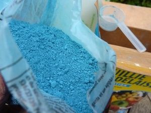 Misterbricolo utilise la bouillie bordelaise pour son jardin ...