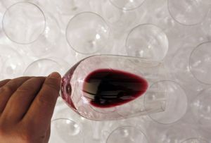 INSIDE Secure et Selinko dévoilent la première protection numérique de lutte contre la contrefaçon sur le marché des vins et spiritueux