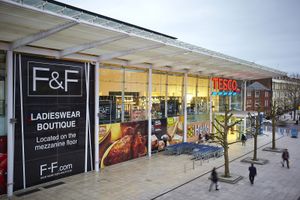 Tesco va déployer une solution RFID de lecteurs fixe dans 550 magasins F & F