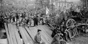 Les mineurs grévistes de 1948 et de 1952 ou leur descendants vont recevoir une allocation de 30 000 euros au titre de leur licenciements abusifs. Photo AFP