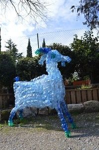 Pet à cornes