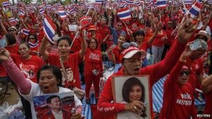 LaPresse.ca - La première ministre thaïlandaise destituée