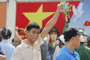 LaPresse.ca - Violences au Vietnam: 4000 Chinois en attente d'une évacuation