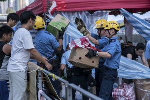 Le Monde - Hongkong : les manifestants se retirent de plusieurs sites