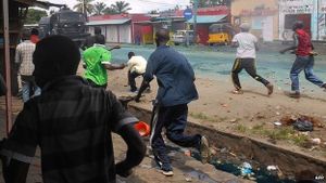 BBC - Deadly Burundi protests after president seeks third term