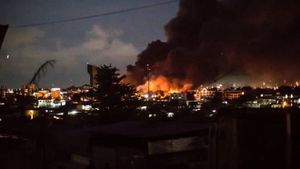 Reuters - Gabon's President Bongo re-elected, parliament set on fire