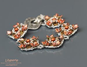 Amarande, bracelet réalisé avec du cristal swarovski et des perles de verre
