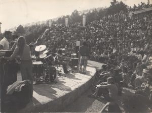 Temple Sun en concert à Châteauvallon