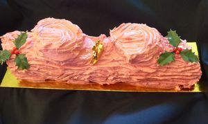 Bûche de Noël de dictame à la Groseille-Pays