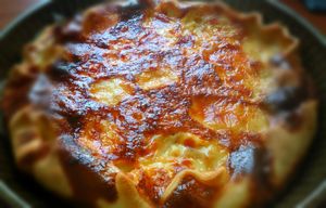 Quiche au reblochon et jambon fumé