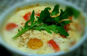 Oeufs cocotte crème, tomates et parmesan