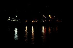 Le bateau fier va
