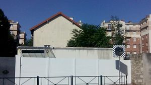 Le mur de la synagogue de Joinville débarassé des graffitis