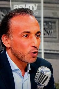 BFMTV-RMC, Tariq Ramadan : " Valls a politisé l'affaire Benzema..."