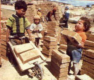 Au travail les enfants et que ça saute !