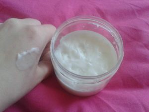 Crème capillaire de nuit sans rinçage