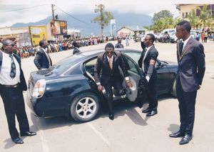 Un présumé escroc aux arrêts à Nkongsamba 2ème : Olinga Jean Bertrand se faisait passer pour démarcheur du Port en eau profonde de Kribi