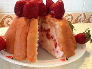 Charlotte aux fraises