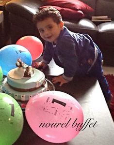 Gâteau moelleux d' aniversaire Adam