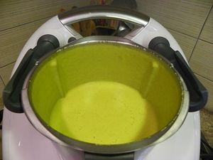 POULET VAPEUR, TAGLIATELLES ET VELOUTE DE LEGUMES (thermomix)
