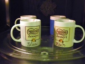 MINI MUG CAKES AU CHOCOLAT ET LEUR COEUR DE CREME DE MARRON (thermomix)