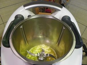 FILETS DE SOLE SAUCE AU VIN ET AUX CHAMPIGNONS (thermomix)