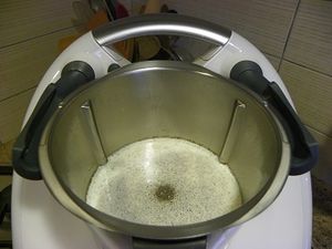 GATEAU DE SEMOULE AUX RAISINS SECS (Thermomix)