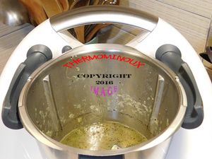 CONFITURE DE KIWIS A LA VANILLE ET AU VIEUX RHUM ( thermomix)