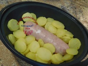 SAUCISSON DE LYON A LA SAUCE BEAUJOLAISE (thermomix)