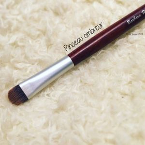 •• Maquillage: comment bien utiliser ses pinceaux ? ••