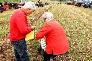 On attend 75 tracteurs