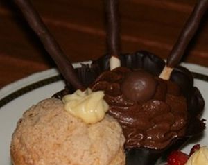 MOUSSE AU CHOCOLAT EN COQUE