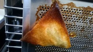 Samossas de poulet au curry