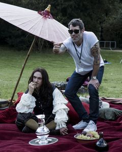 Versailles, la série : Louis XIV, souverain "barock'n'roll" ?
