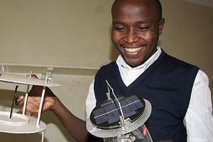 Jeune inventeur et entrepreneur Wandogo