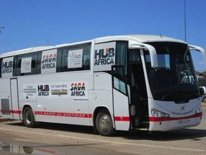 Bus Saga-Africa prêt pour la caravane