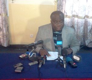©Blanchard Oba devant la presse