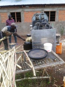Ndayi et la fabrication moderne de Lounguila à Bouansa