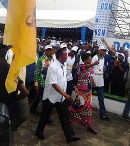 @Le couple Sassou N'Guesso entrant en campagne