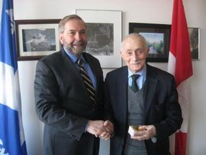 Ali Yahia Abdennour avec Thomas J. Mulcair, chef de l’opposition au Canada
