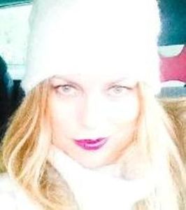 il "vaffanculo" di Rossella: tutto per chi voterà gli assassini dell'Italia o non andrà a votare
