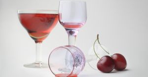 Mise en bouteille du vin de cerise