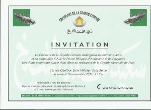 S.A.R. le Prince Philippe distingué par le Croissant de la Grande Comore.