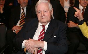Troisième Guerre mondiale : Helmut Schmidt met en garde