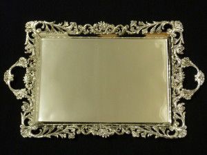 Various Types of Trays to Decorate Your House
