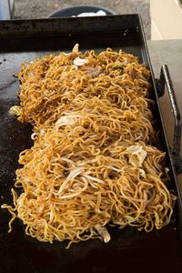 yakisoba sur le teppan