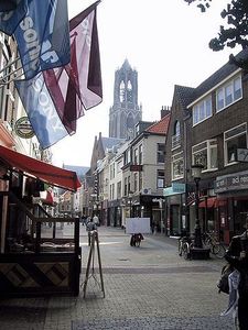 Dom tower from Steenweg_wikimedia