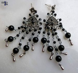 Face et Cie - Longues boucles d'oreille frangées en résine et argent du Tibet de style boho chic